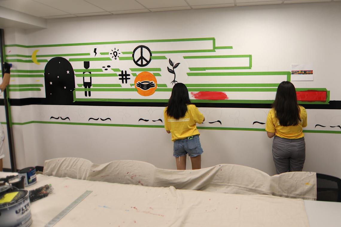 Staten Island Justice Center mural making in August 2022